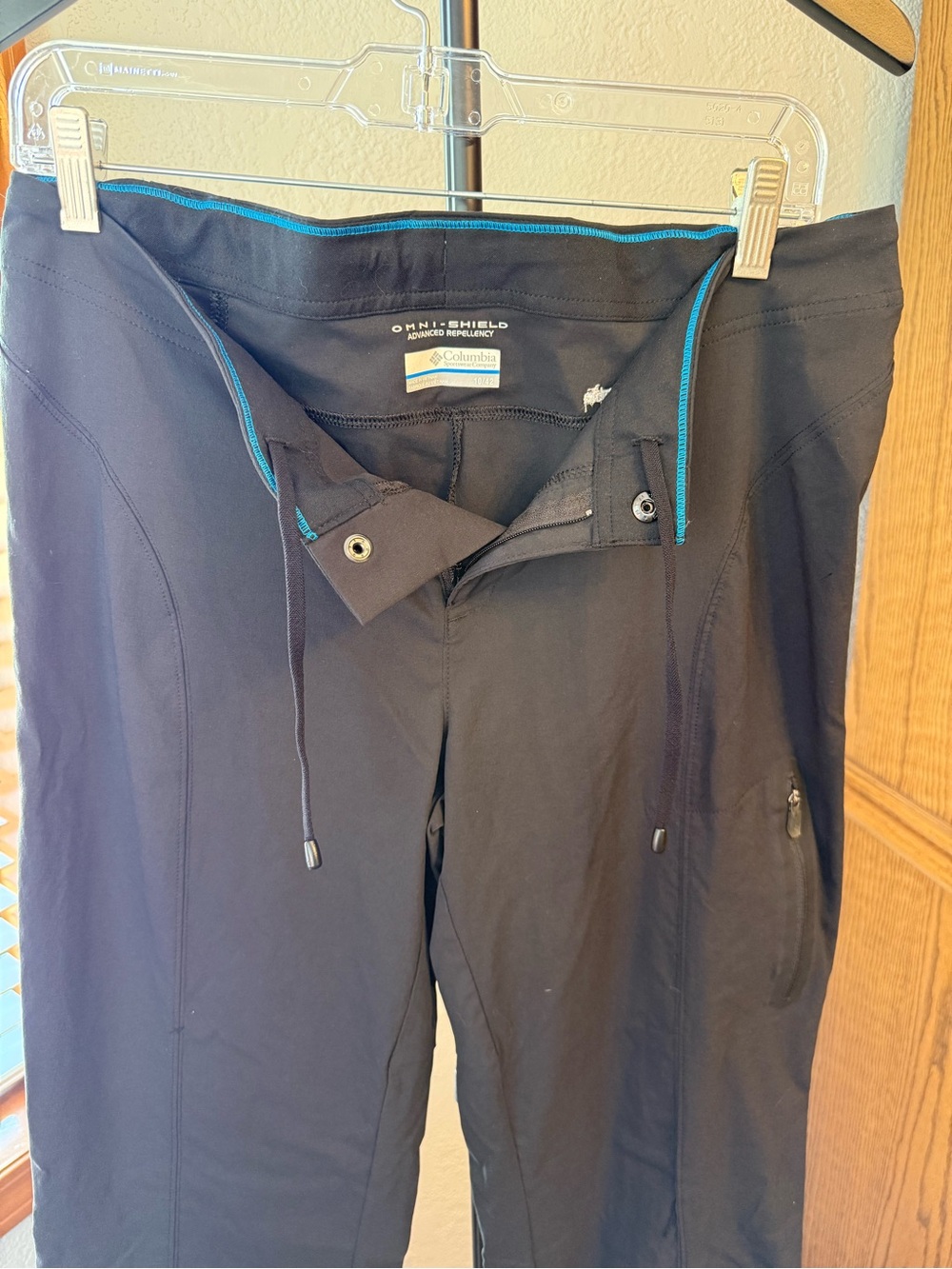 Columbia Black womens Omni Shield Outdoor Performance Trail Pants. Size 10/42 - Picture 4 of 5